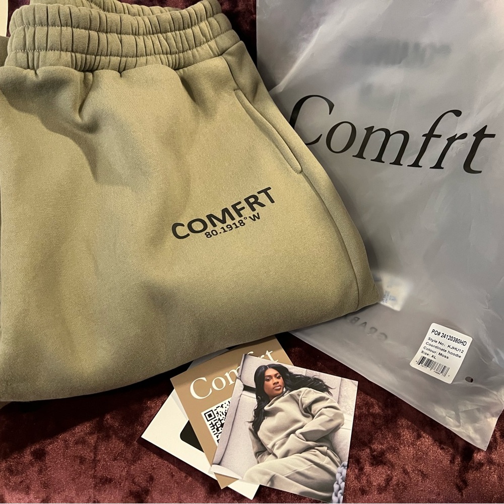 (SOLD) COMFRT Coordinate Sweatpants